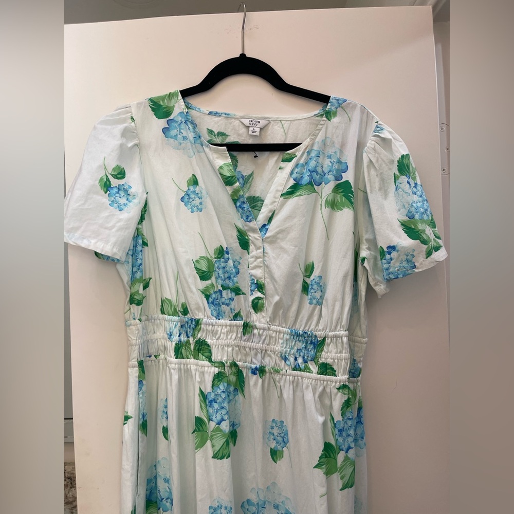 Crown & Ivy Hydrangea Maxi Dress flutter sleeve tiered size Large L